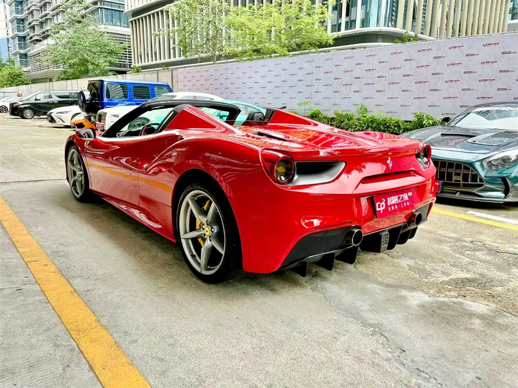Ferrari 488 2018 — фото 5