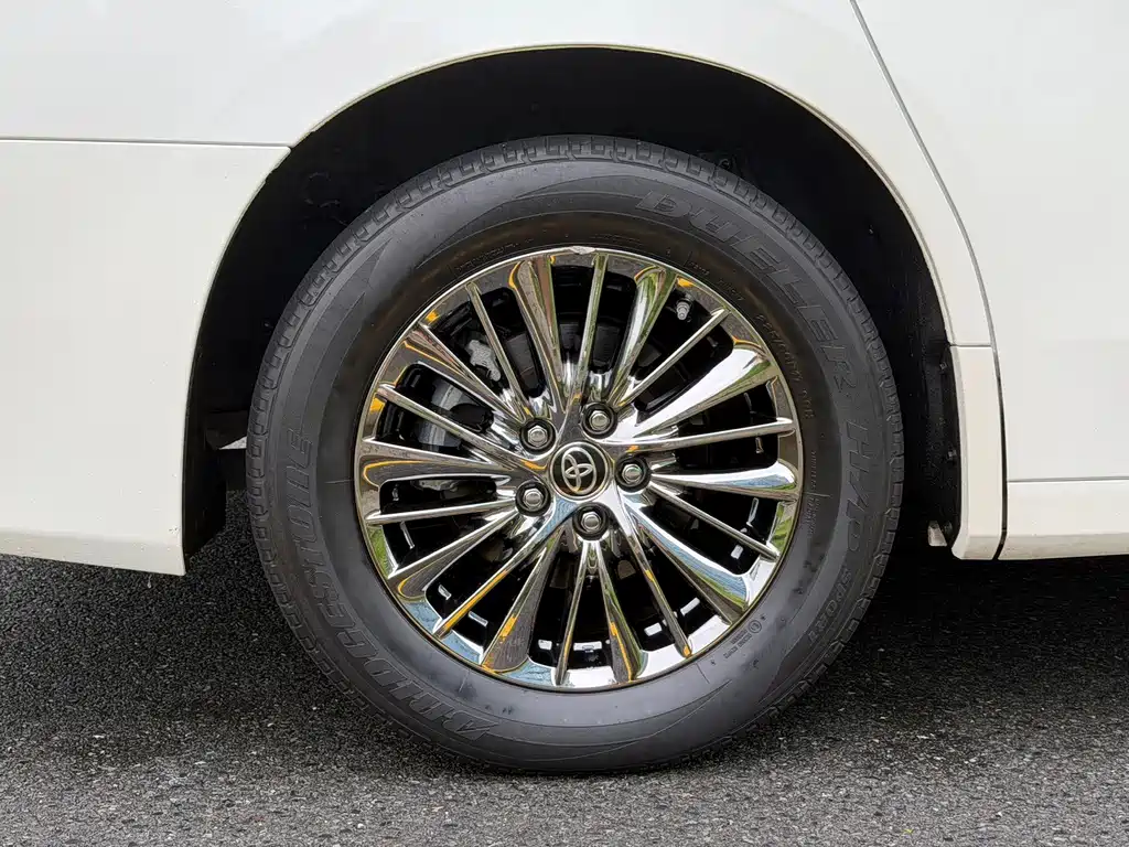 Toyota Alphard 2021 — фото 15