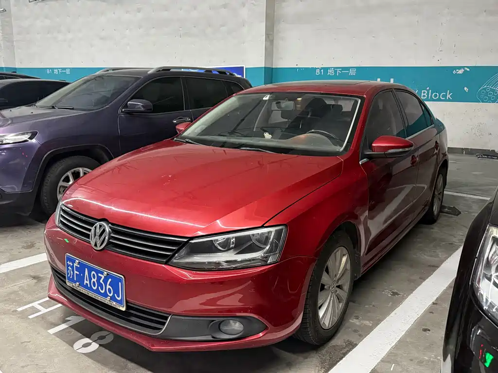 Volkswagen Sagitar 2015