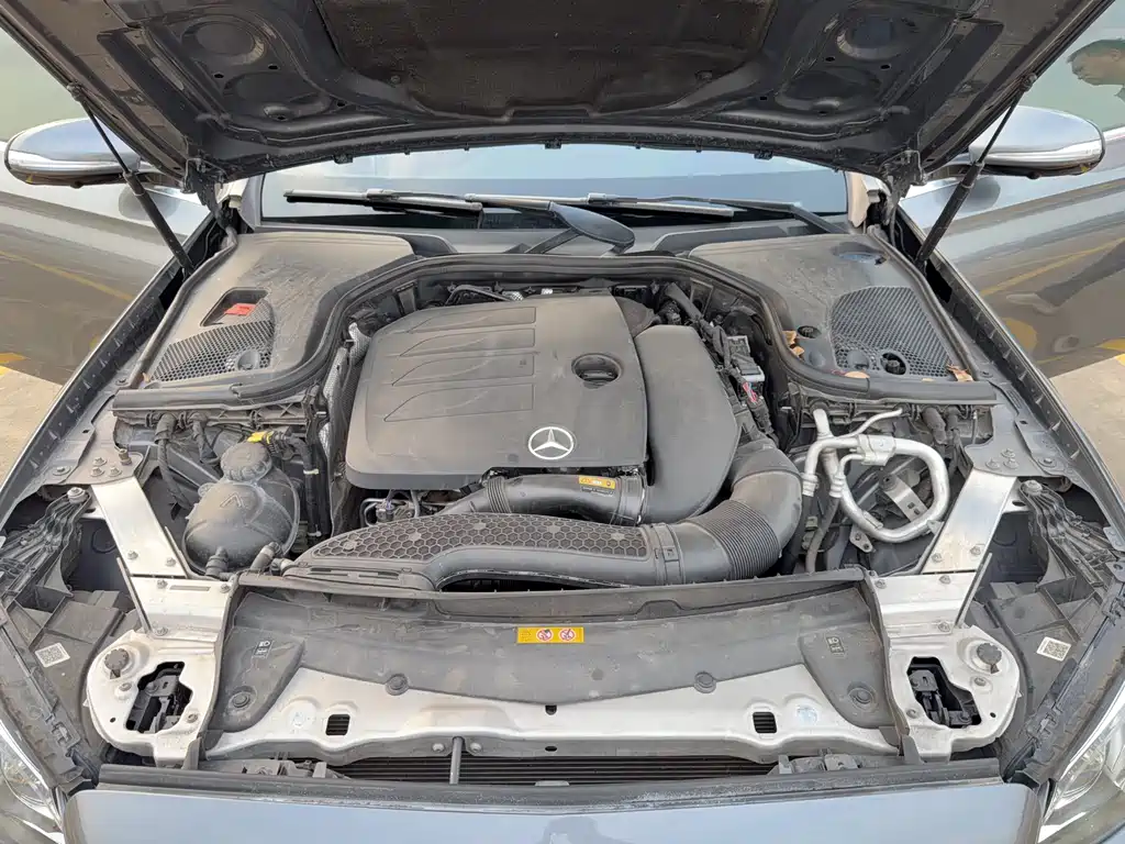 Mercedes-Benz E-Class 2019 — фото 19