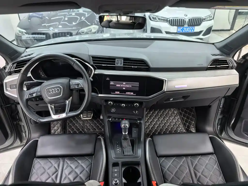 Audi Q3 Sportback 2024 — фото 9