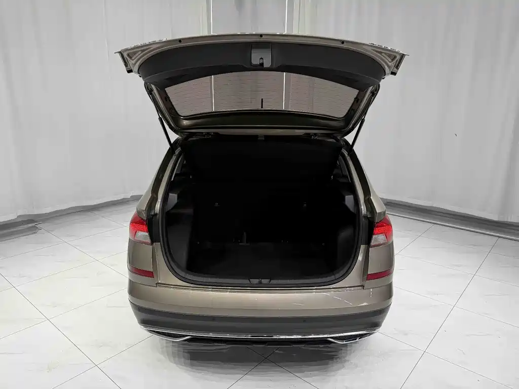 Skoda Kamiq 2023 — фото 12