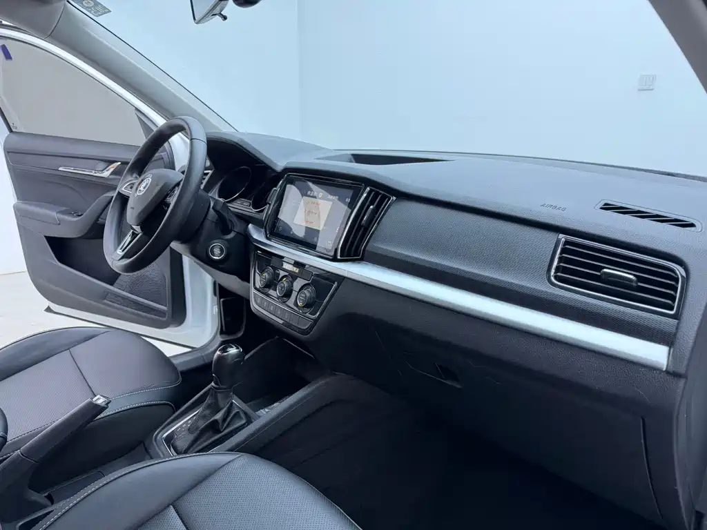Skoda Kamiq 2023 — фото 14