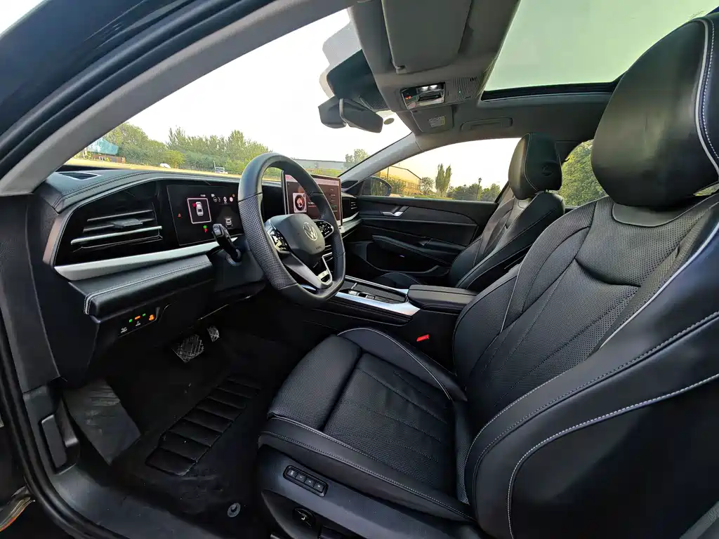 Volkswagen Passat 2025