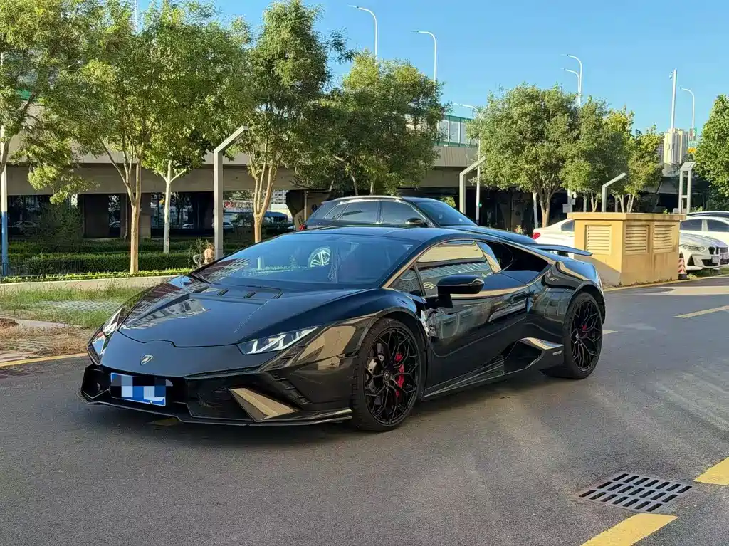 Lamborghini Huracan 2021 — фото 1
