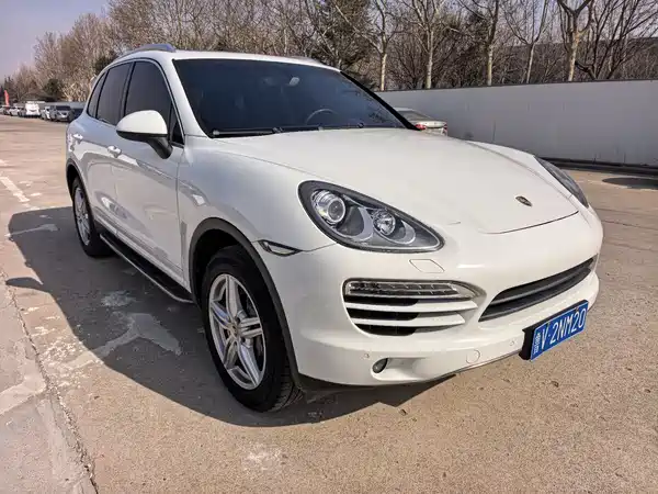 Porsche Cayenne 2011