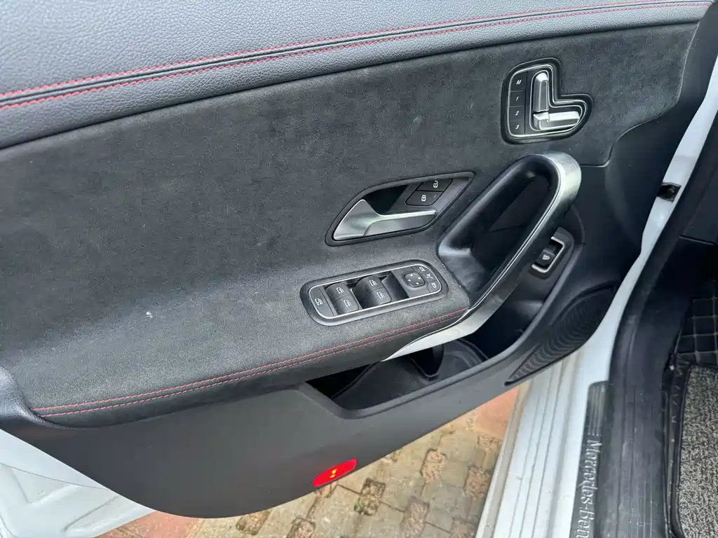 Mercedes-Benz CLA 2021 — фото 11