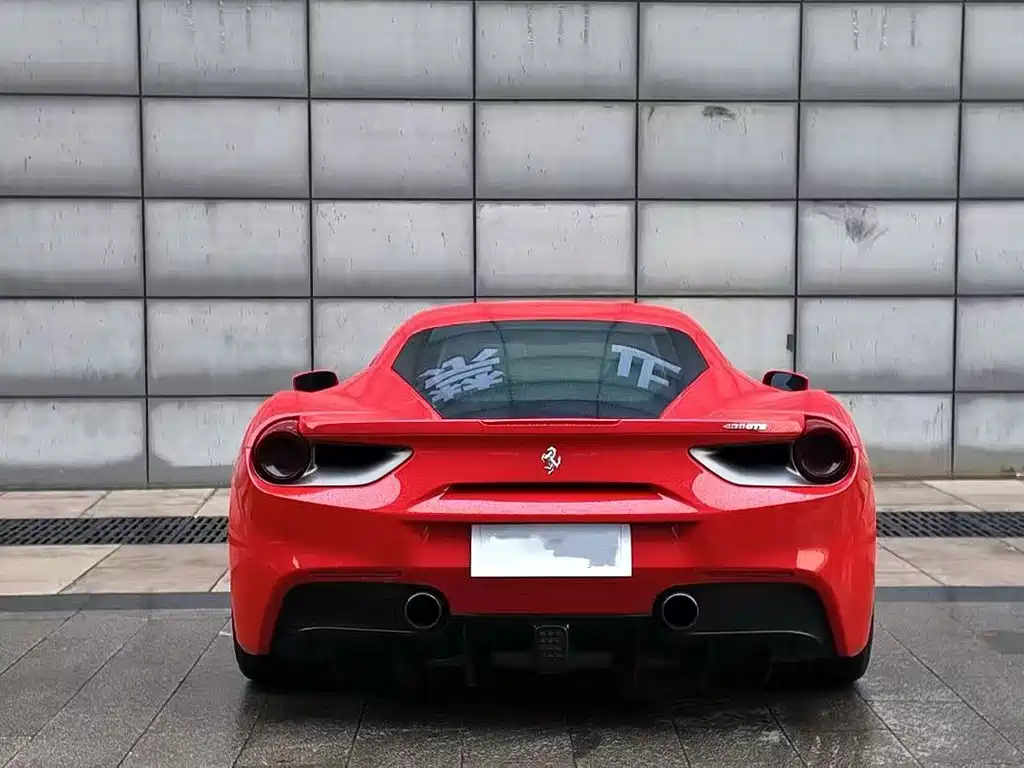 Ferrari 488 2017 — фото 4