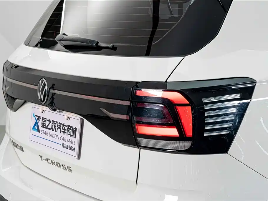 Volkswagen T-Cross 2021 — фото 8