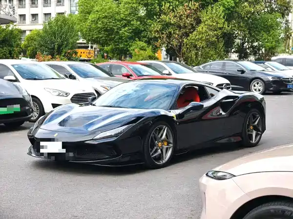 Ferrari F8 2020