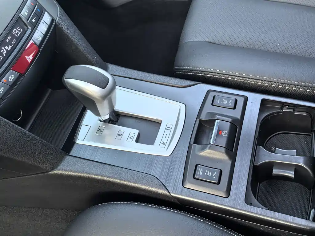 Subaru Outback 2014 — фото 14
