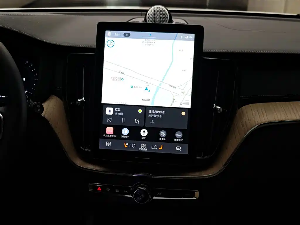 Volvo XC60 2025 — фото 15