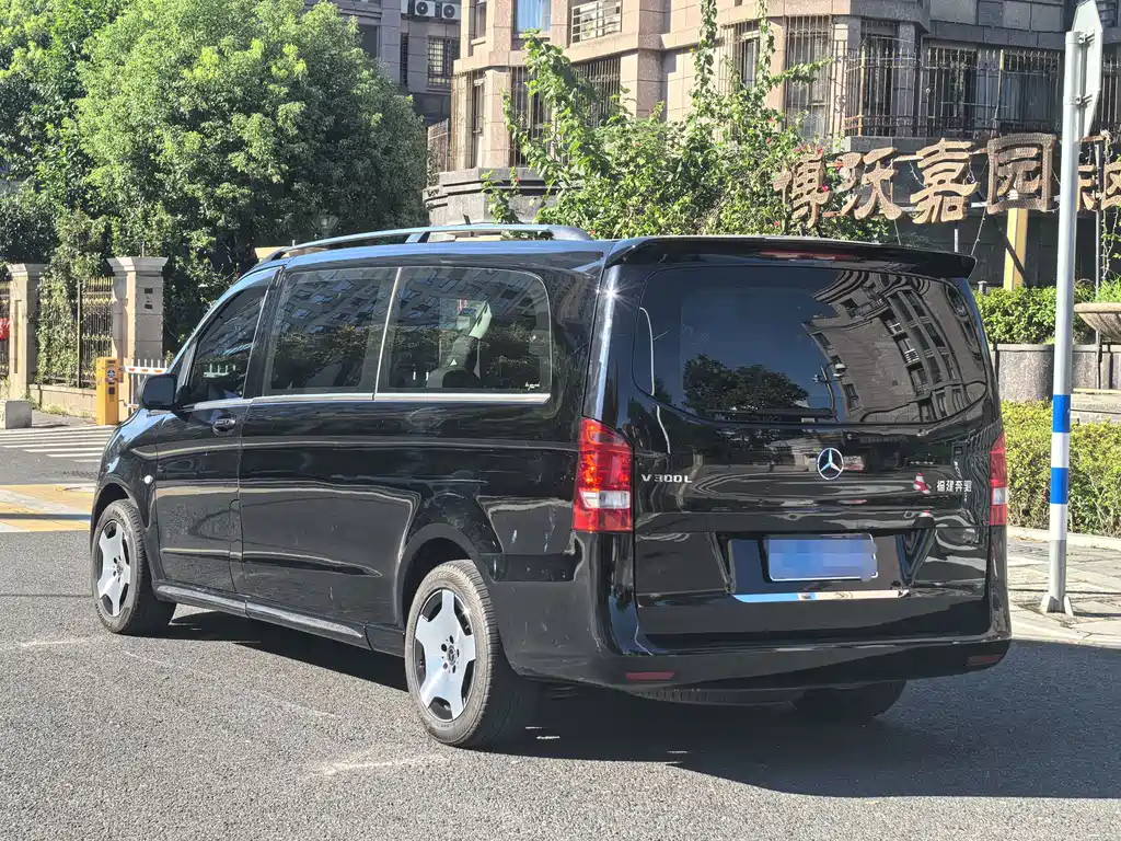 Mercedes-Benz Vito 2017 — фото 11