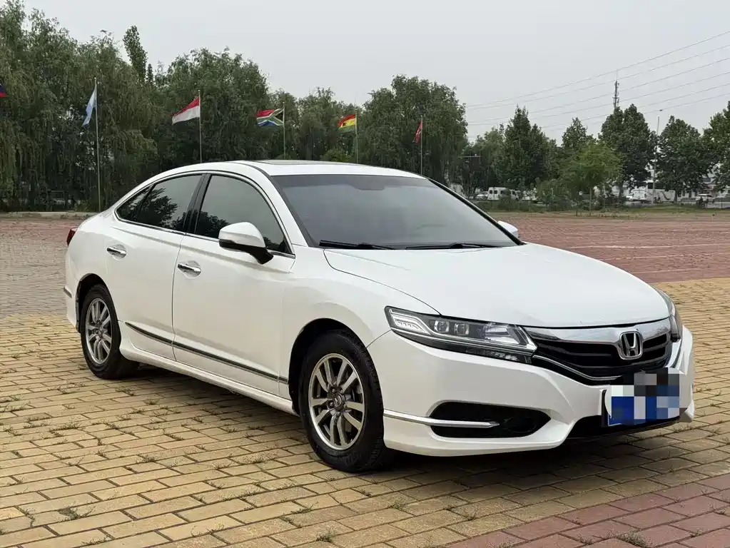 Honda Spirior 2018 — фото 3