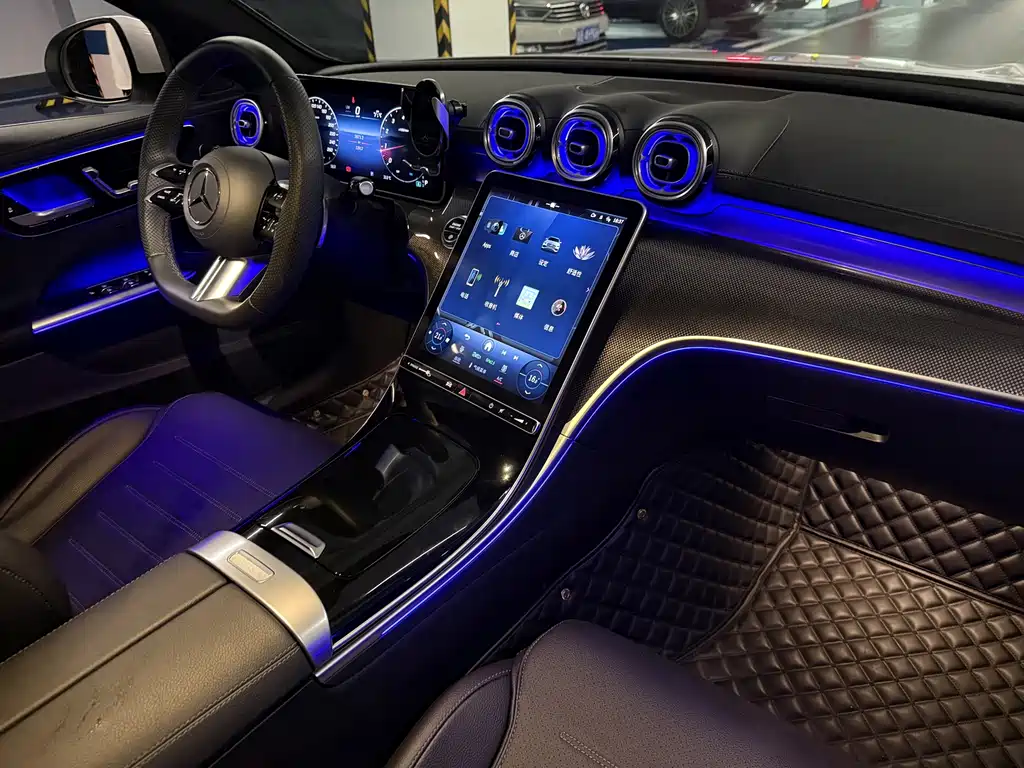Mercedes-Benz C-Class 2024 — фото 14