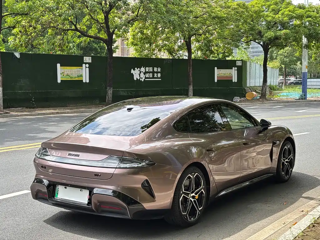 Xiaomi SU7 2025 — фото 27