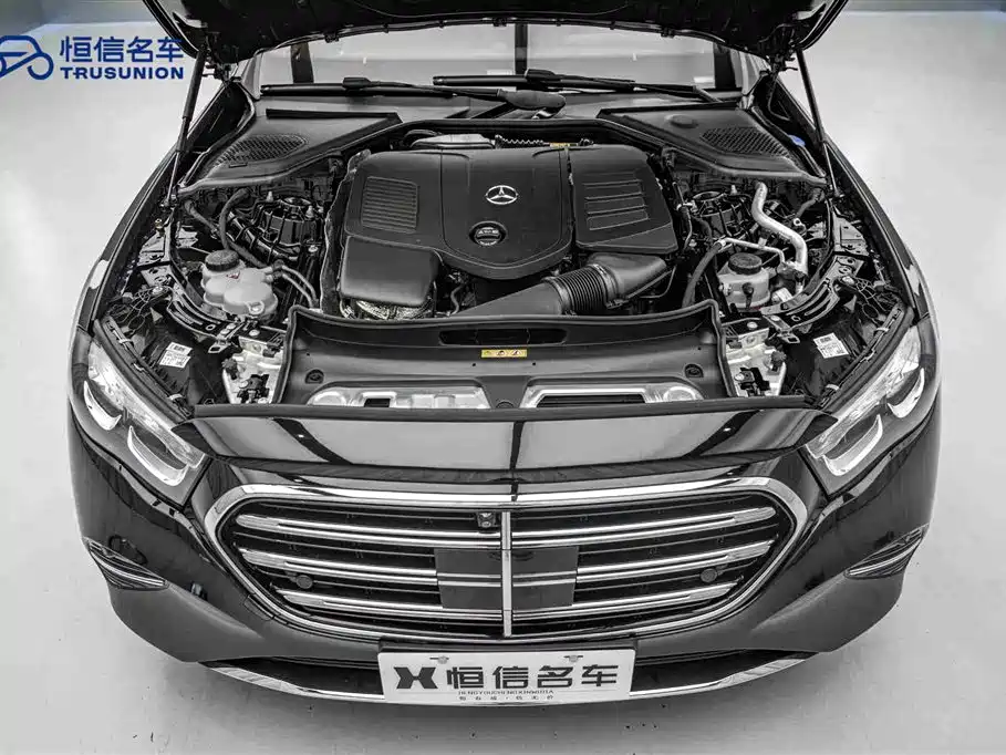 Mercedes-Benz E-Class 2025 — фото 21