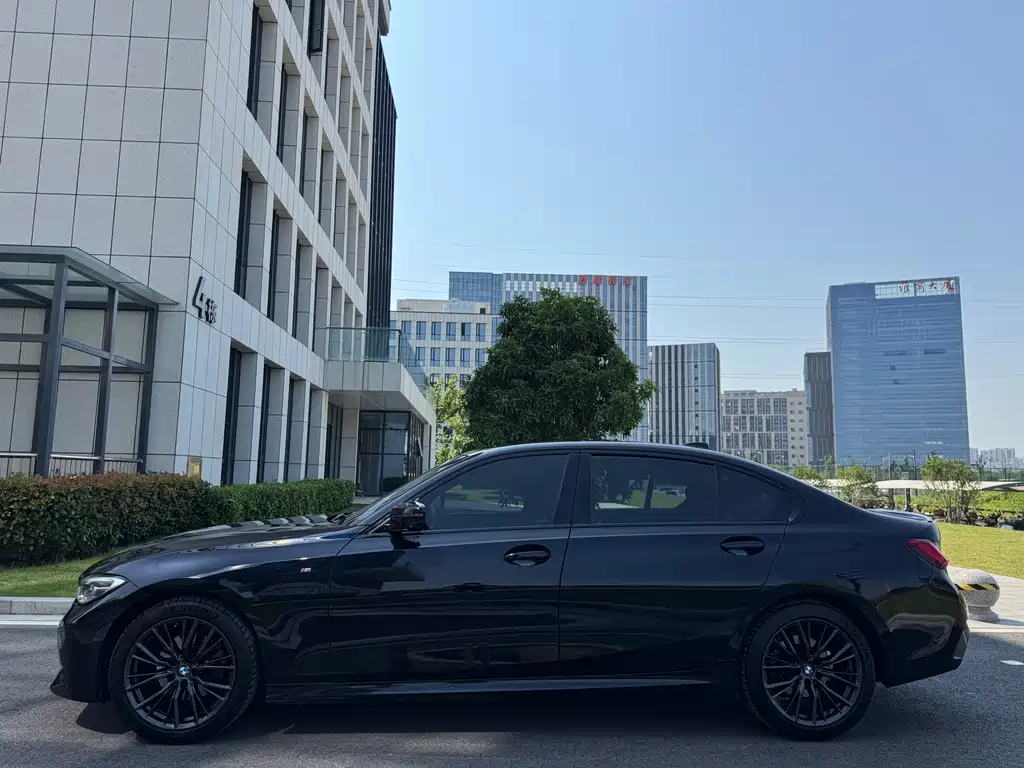 BMW 3 Series 2020