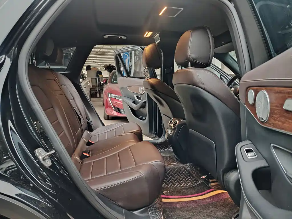 Mercedes-Benz GLC 2020 — фото 16
