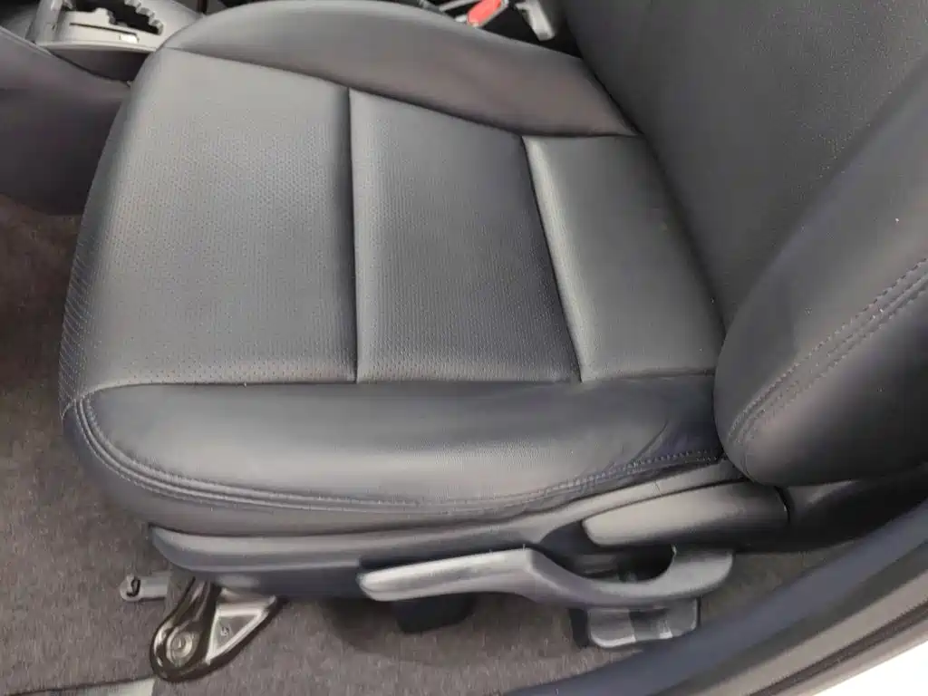 Toyota Yaris L 2022 — фото 20