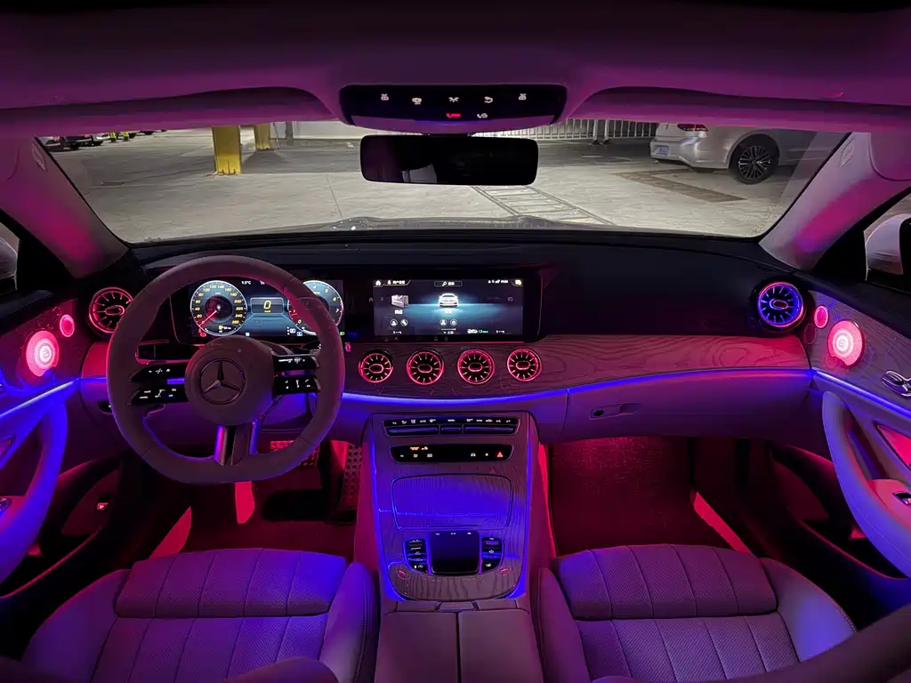 Mercedes-Benz E-Class 2021