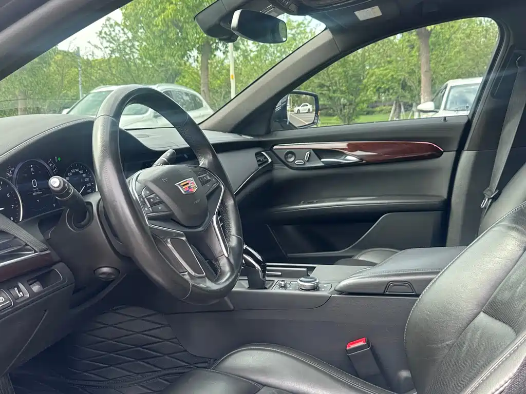 Cadillac CT6 2023 — фото 10