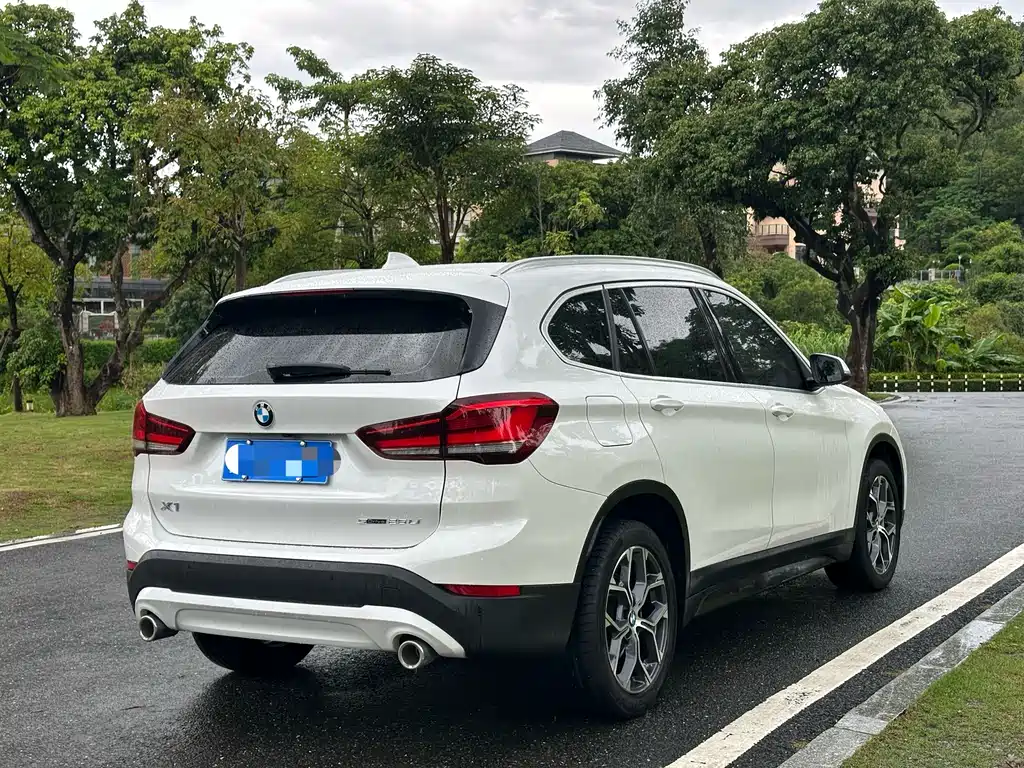 BMW X1 2021 — фото 9