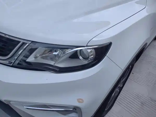 Geely Boyue 2021