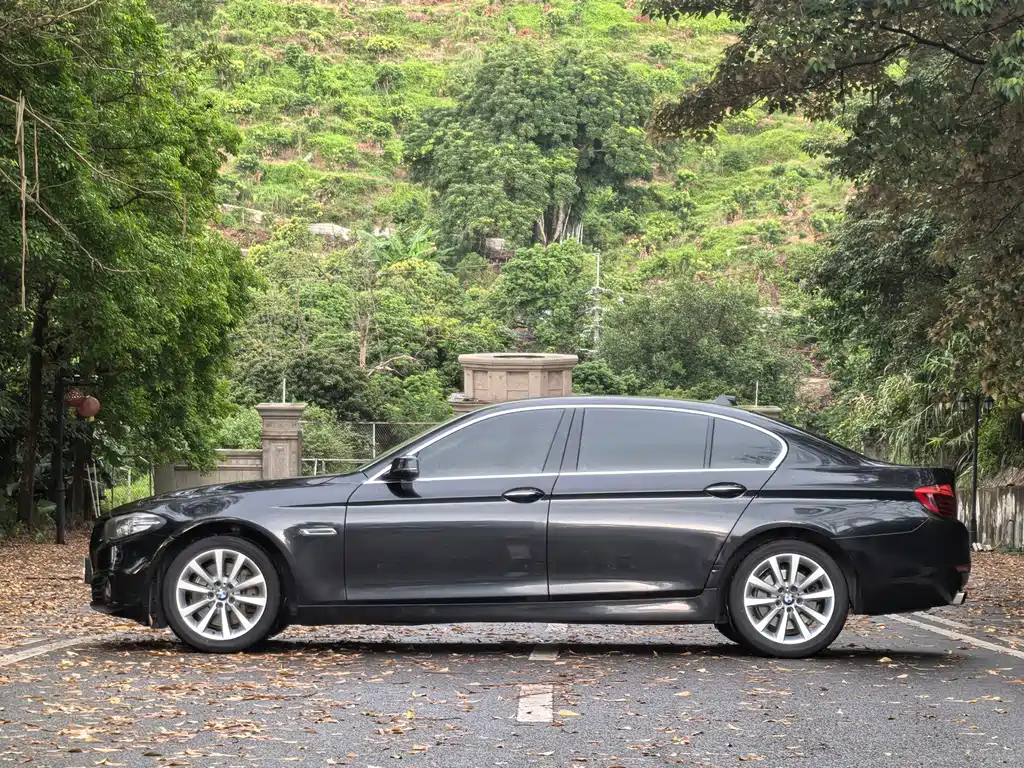 BMW 5 Series 2015 — фото 4