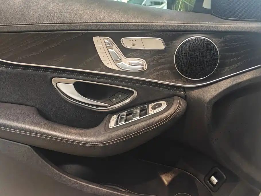 Mercedes-Benz C-Class 2020 — фото 7