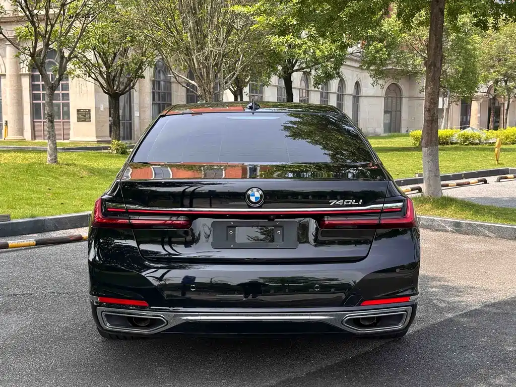 BMW 7 Series 2021 — фото 5