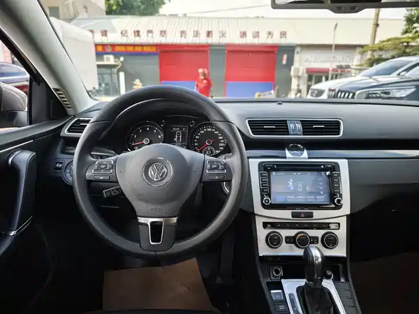 Volkswagen Magotan 2016
