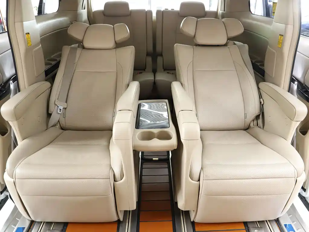 Toyota Alphard 2014 — фото 10