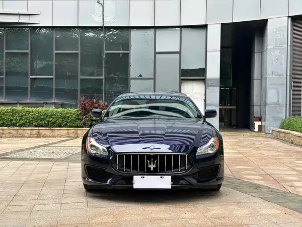 Maserati Quattroporte 2015
