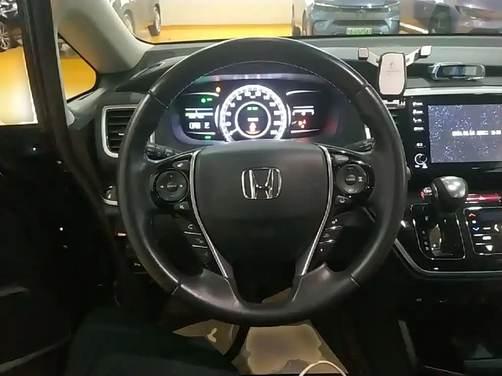 Honda Odyssey 2021 — фото 17