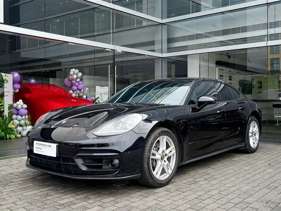 Porsche Panamera 2021 — фото 1