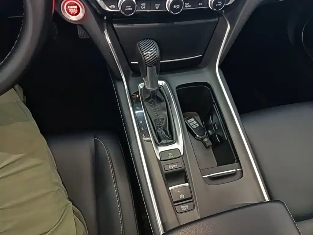 Honda Inspire 2020 — фото 10