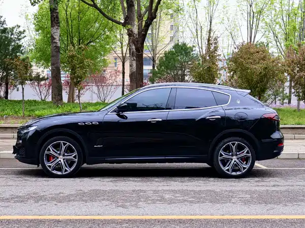 Maserati Levante 2016