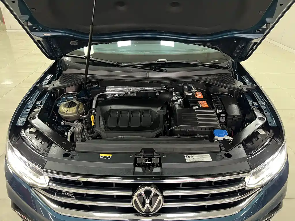 Volkswagen Tiguan L 2022 — фото 18