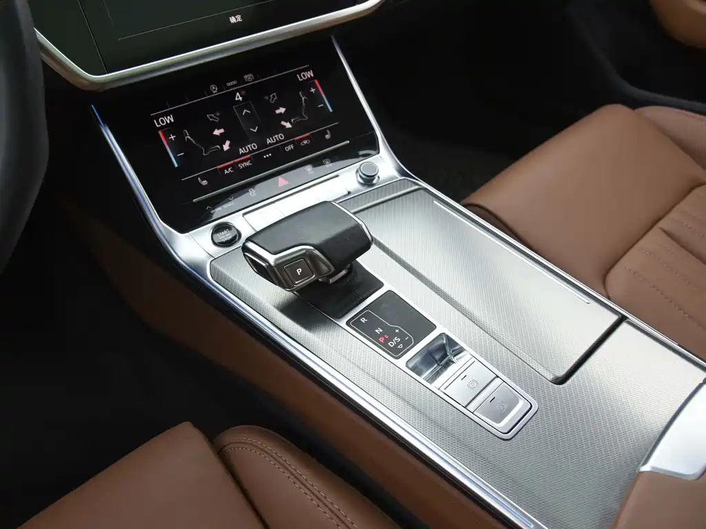 Audi A6L 2023 — фото 8