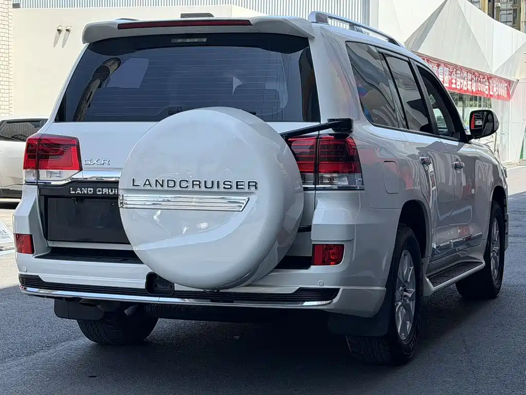 Toyota Land Cruiser 2018 — фото 4