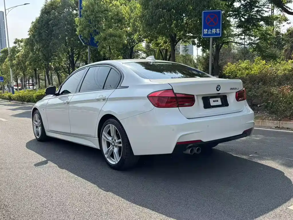 BMW 3 Series 2017 — фото 9