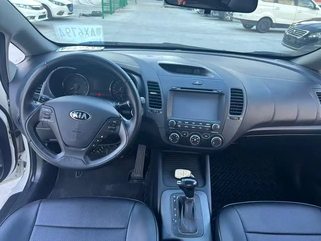 Kia K3 2015