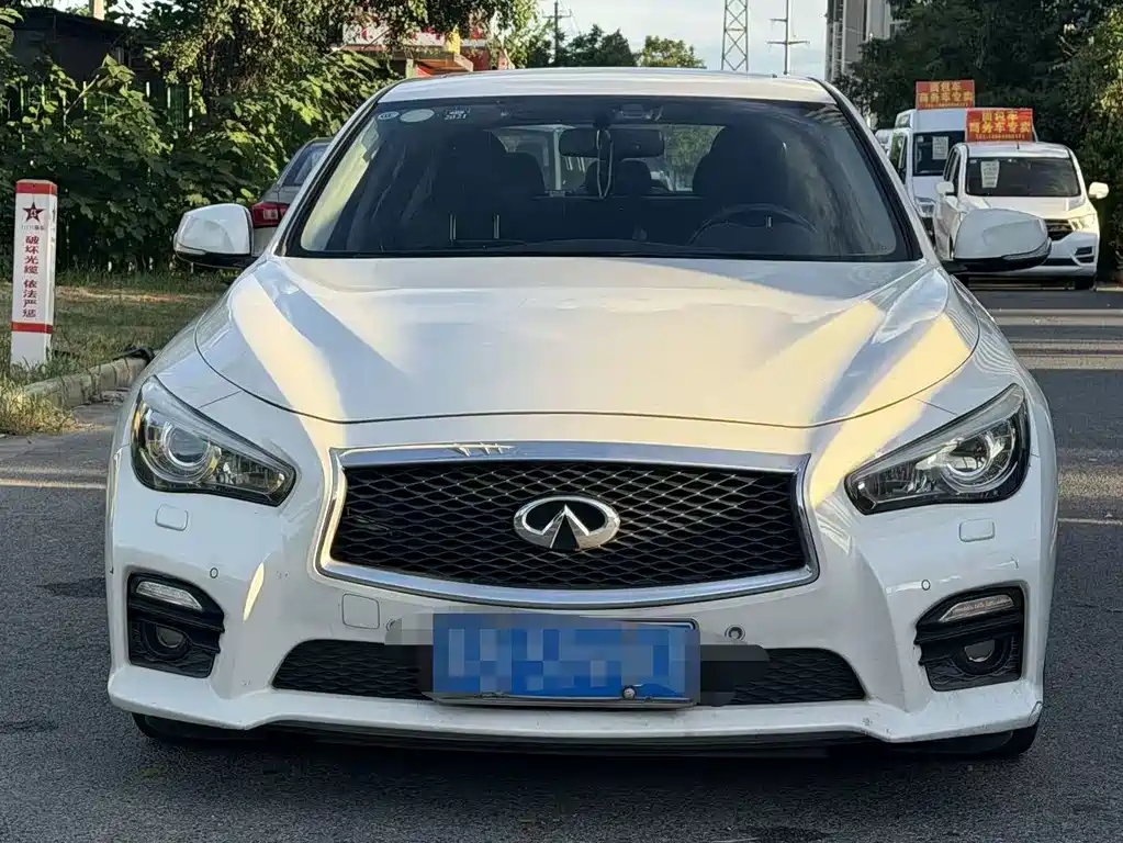 Infiniti Q50 2017 — фото 2