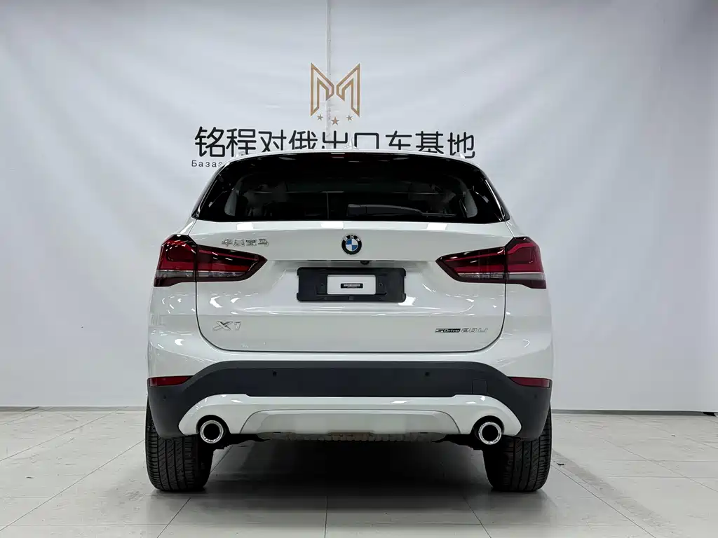 BMW X1 2022 — фото 5