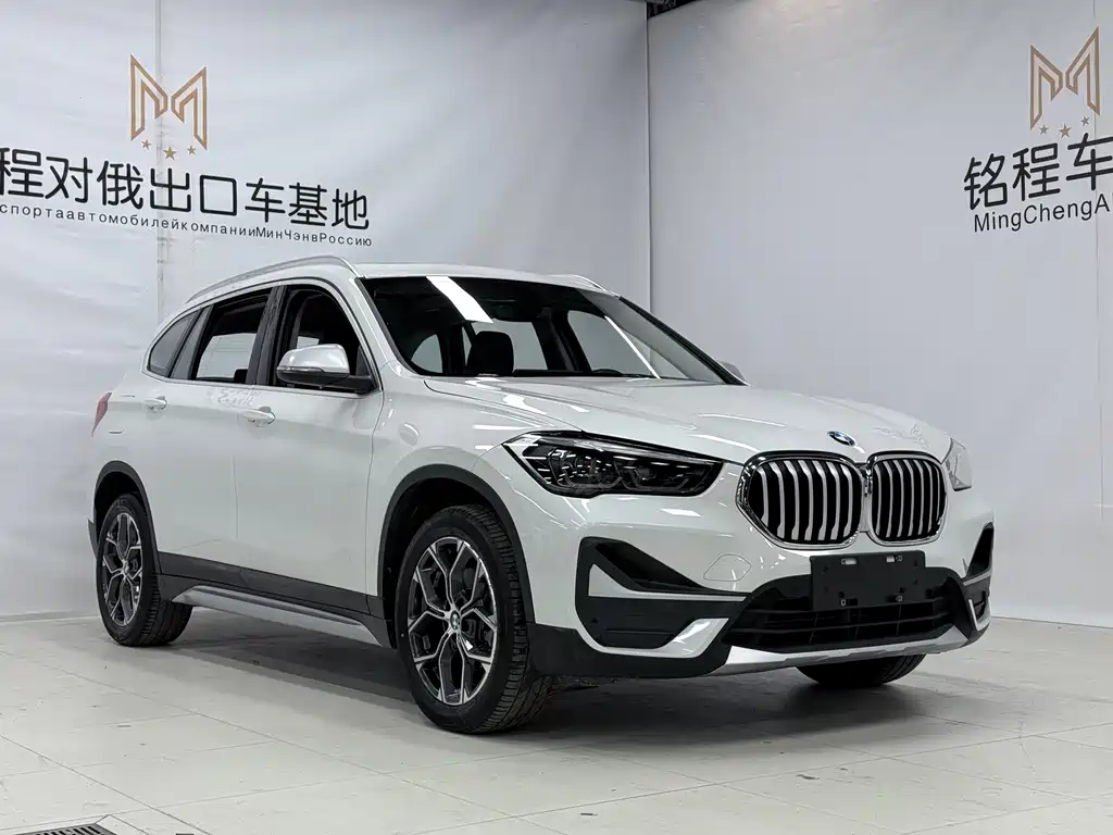 BMW X1 2022 — фото 3