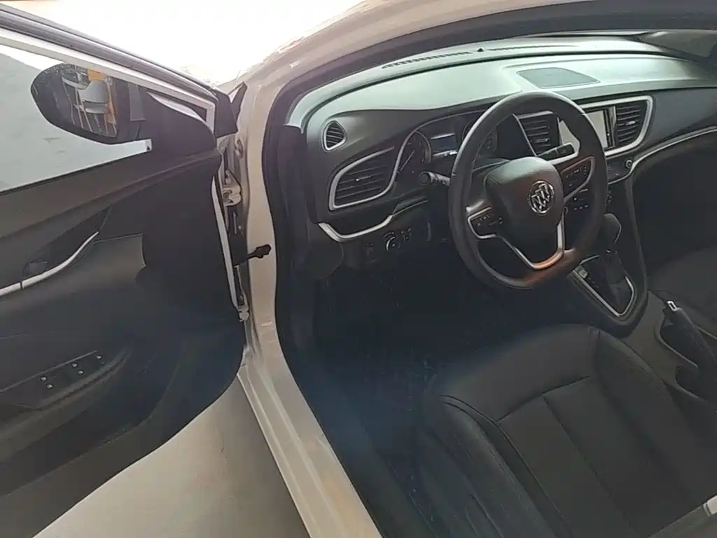 Buick Excelle 2021 — фото 16