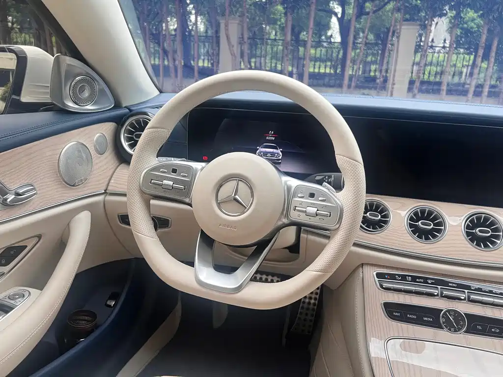 Mercedes-Benz E-Class 2020 — фото 12
