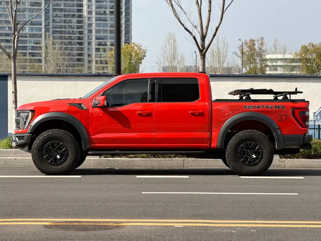 Ford F-150 Raptor 2023 — фото 14