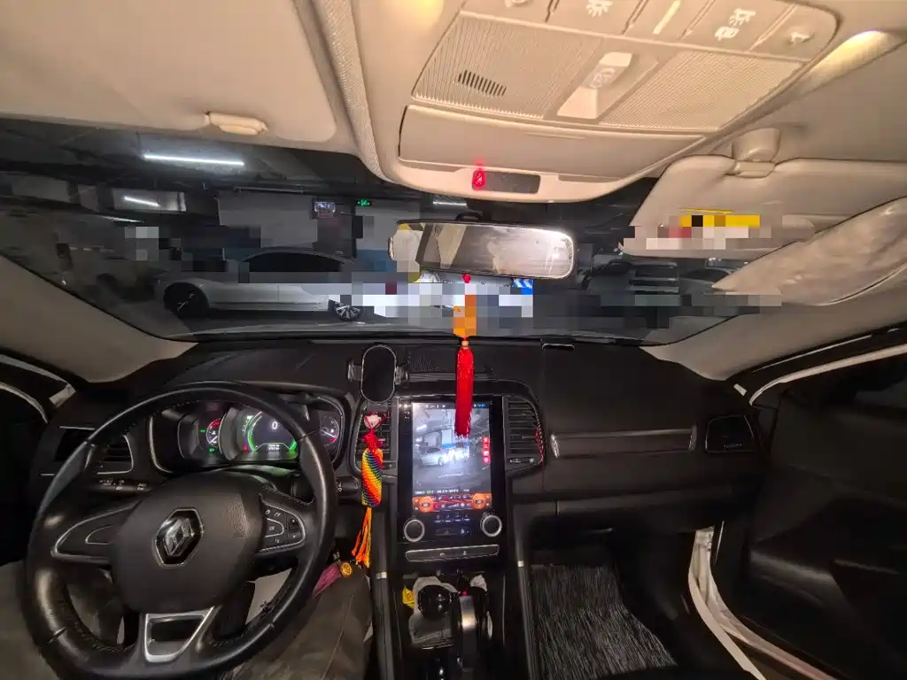 Renault Koleos 2018 — фото 19